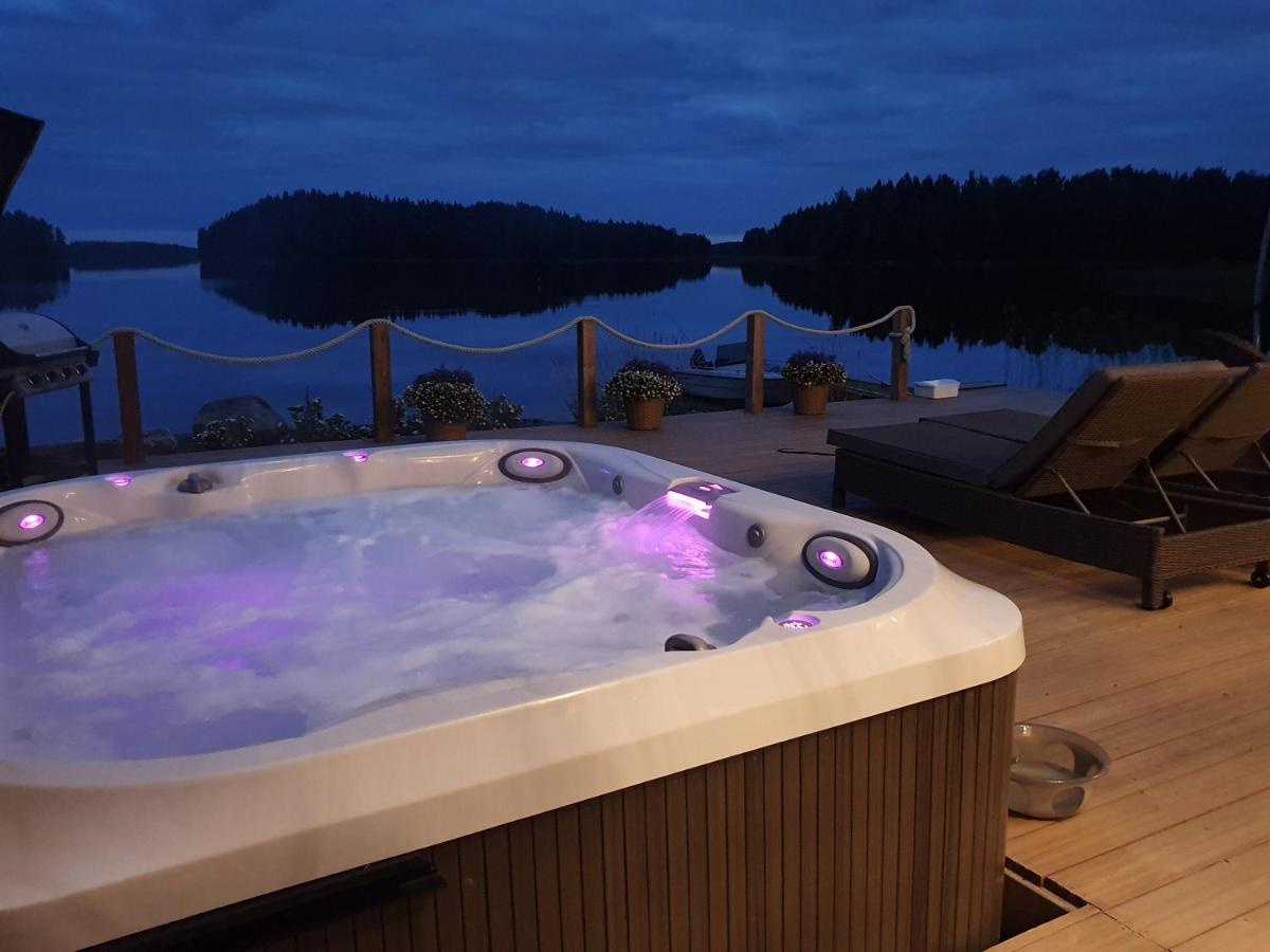 Stunning Log Cabin 45M2 On The Shore Of Kallavesi. Kuopio Exterior foto